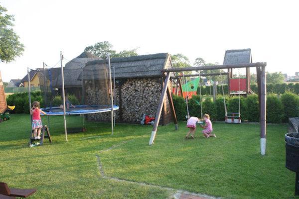 Domki Dragon Leba Exterior photo